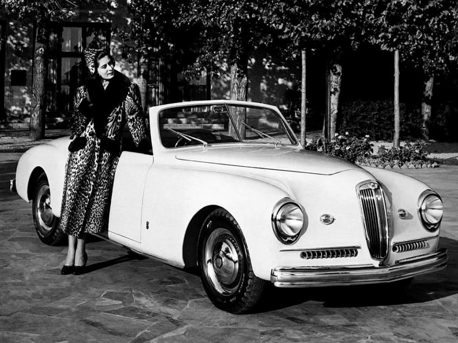  Lancia Aprilia Cabriolet 1940 года  (фото 1 из 2)